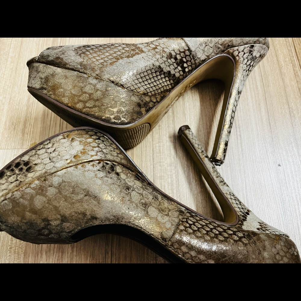 Brash Platform Peep- toe Stilettos heels - Picture 5 of 14